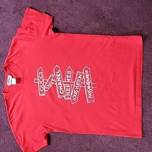 Red Designer Graphic t-shirt Size M